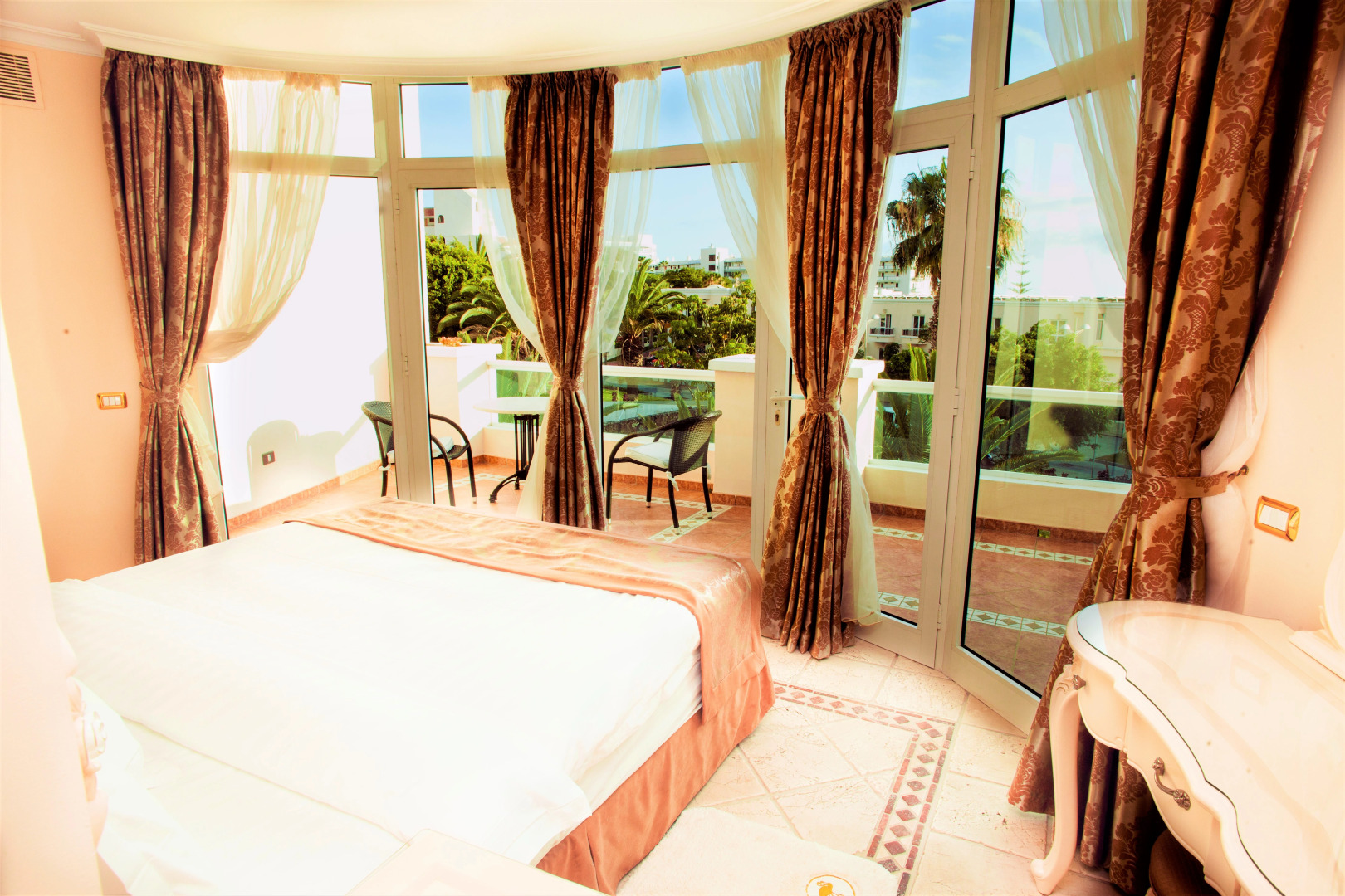 Photo - Flamingo Suites Boutique Hotel