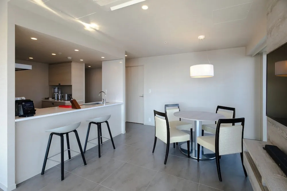 Photo - Oakwood Suites Yokohama