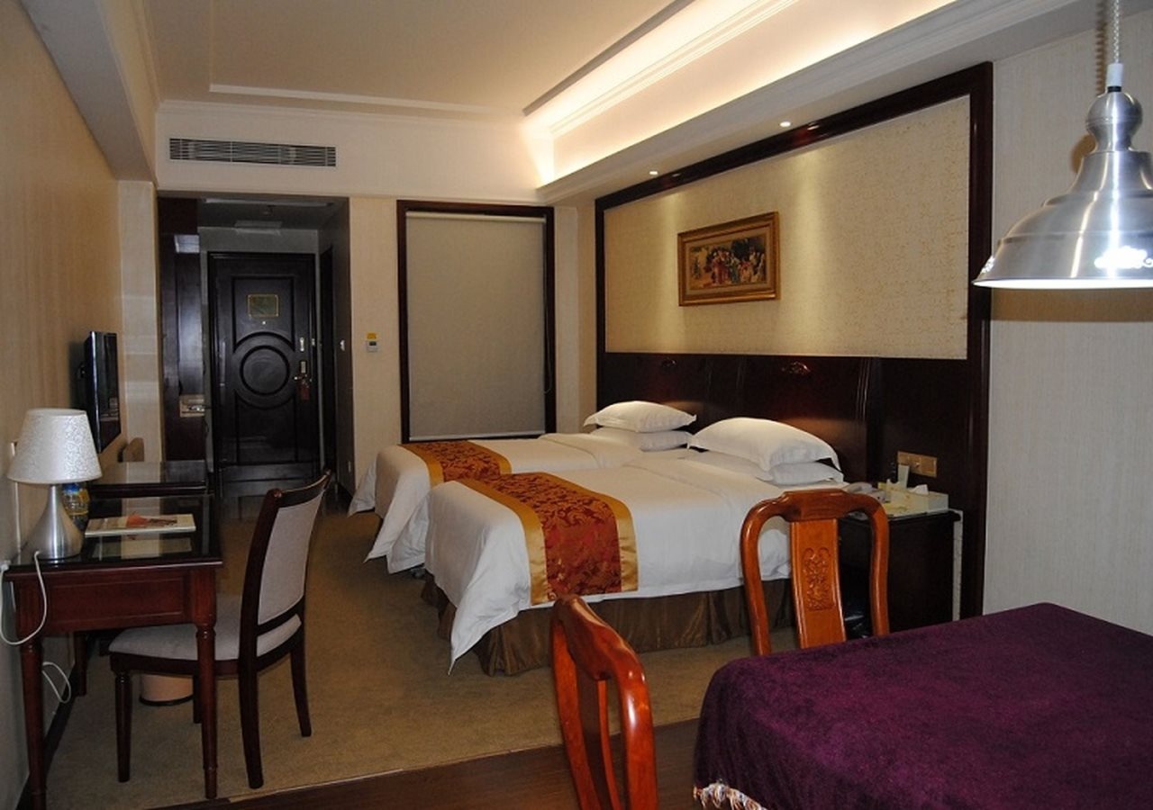 Vienna Hotel Shanwei Lufeng Jieshi Bus Station Branch