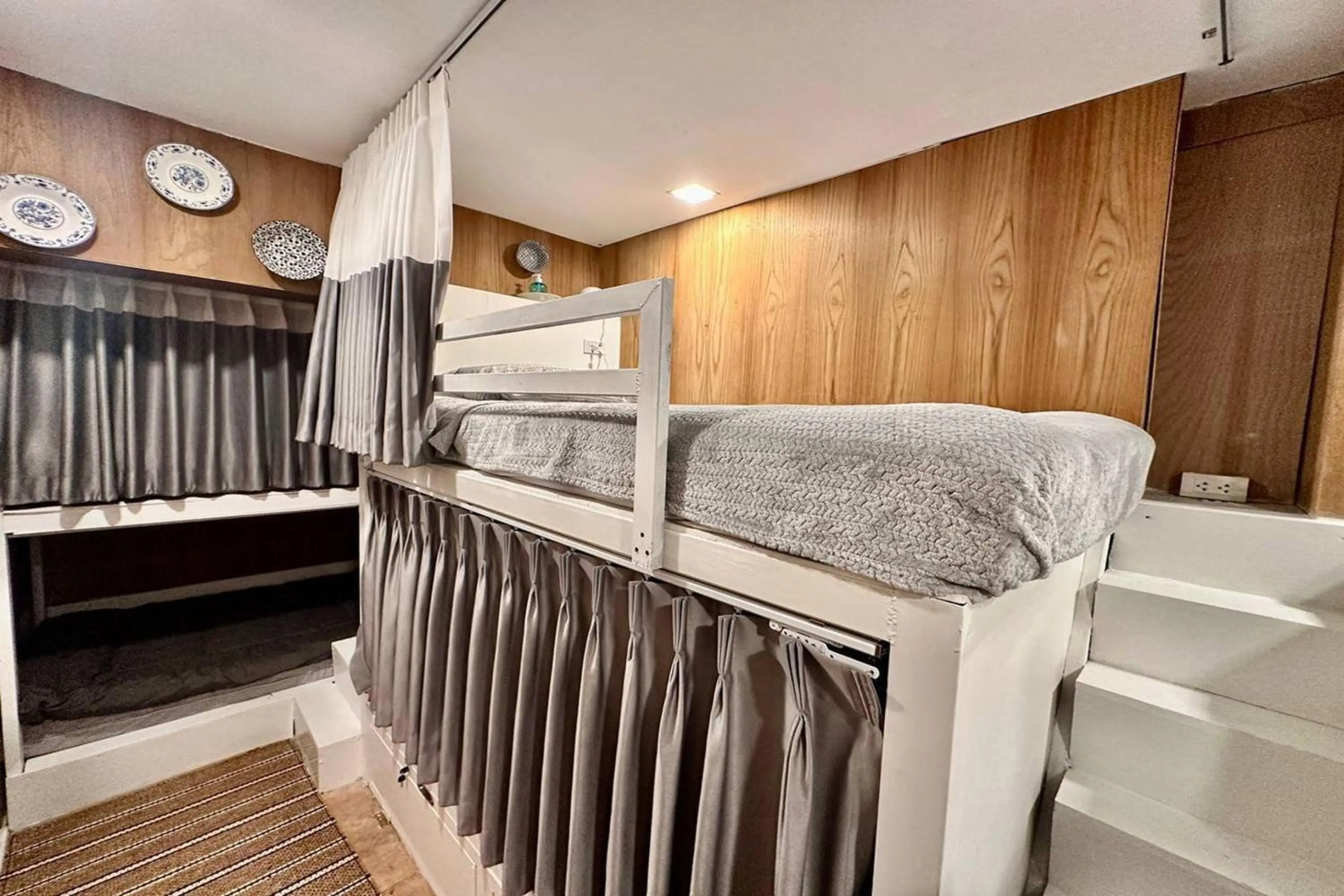Photo - Blu Cabin Ari Stylish Poshtel