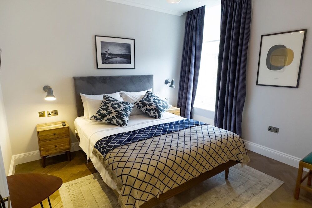 Photo - The Knight Of Nottinghill