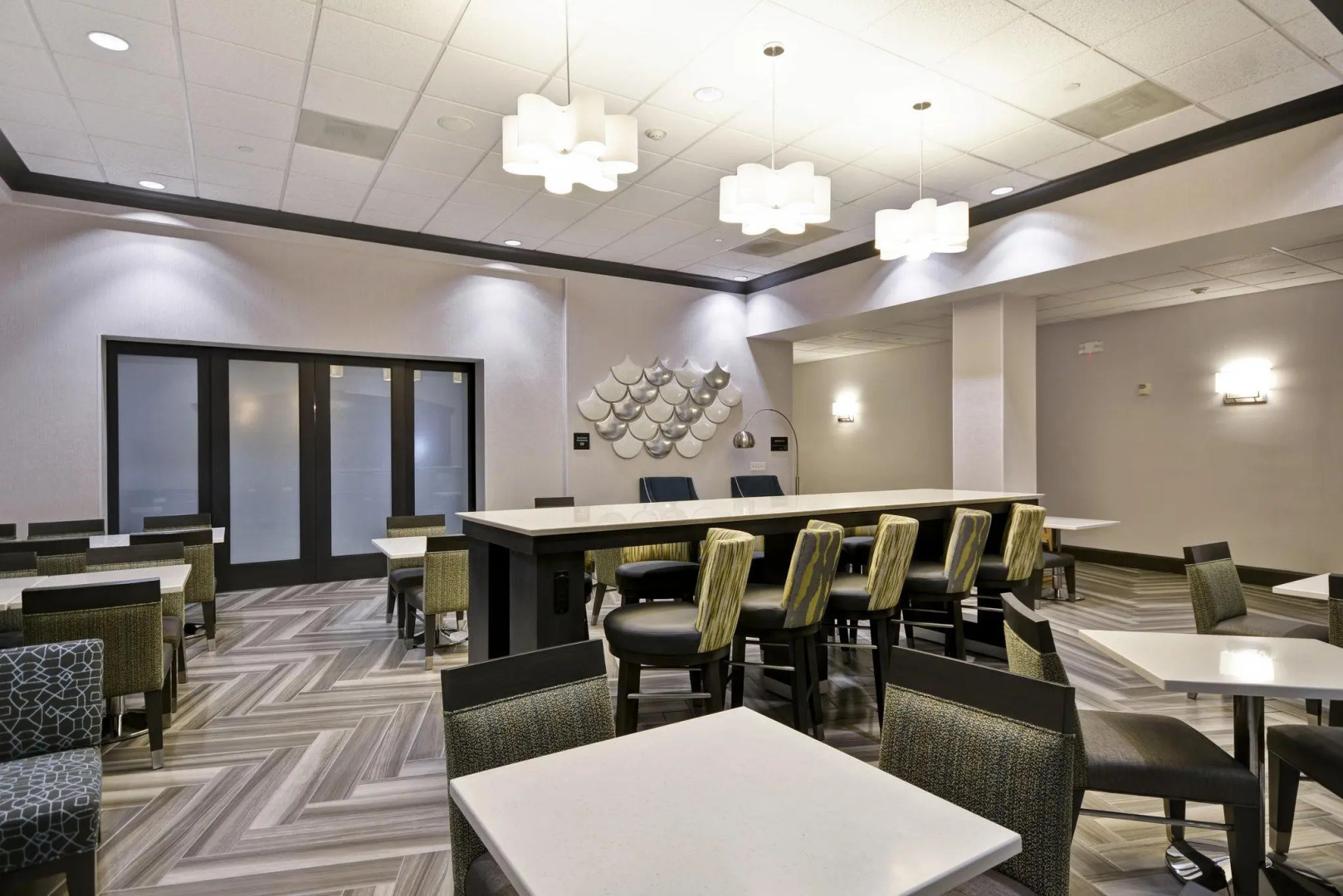 Photo - Hampton Inn & Suites Los Angeles Burbank Airport