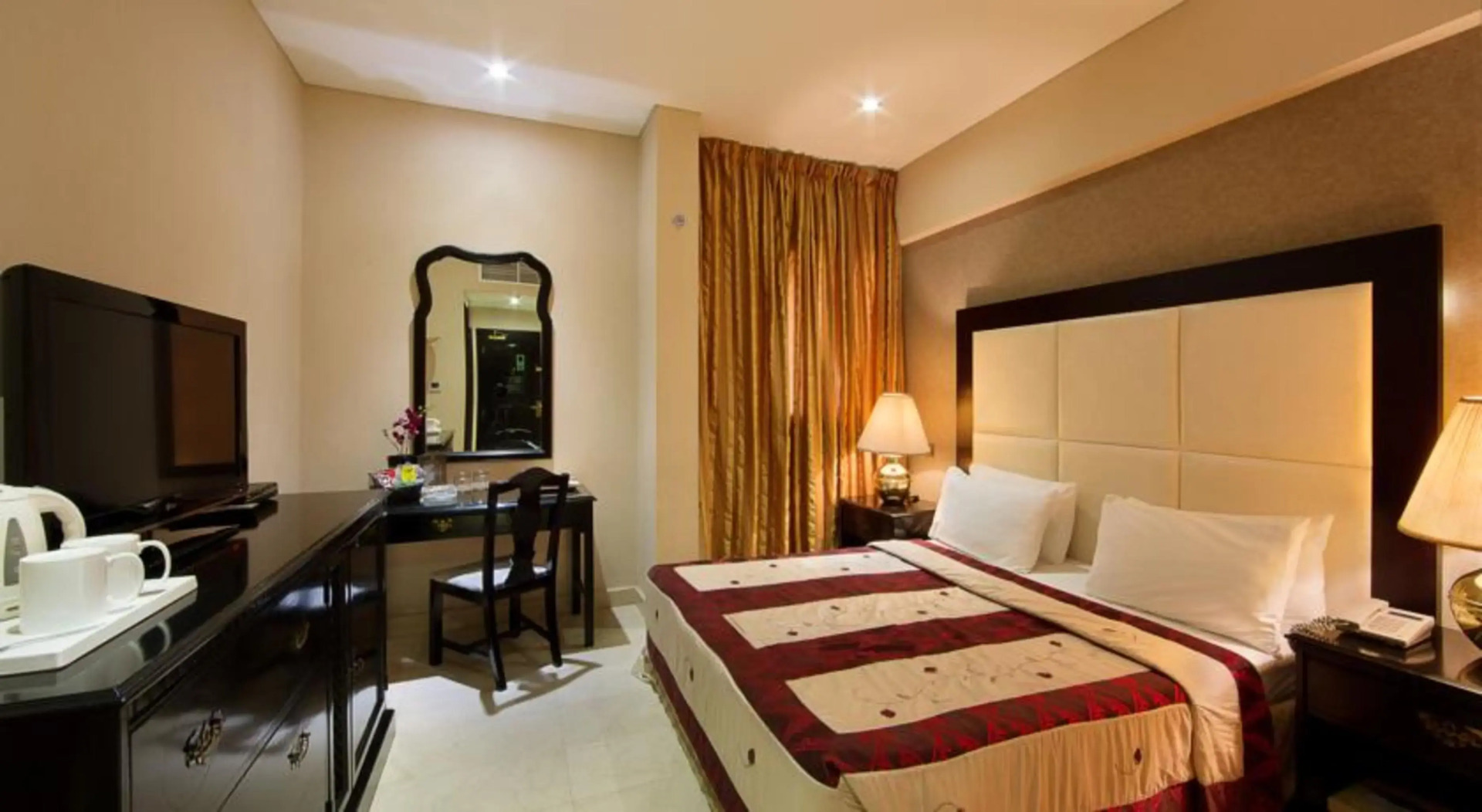 Photo - President Hotel