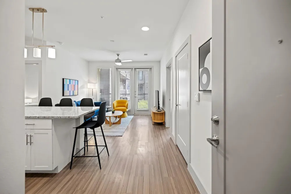 Photo - Placemakr Downtown Austin