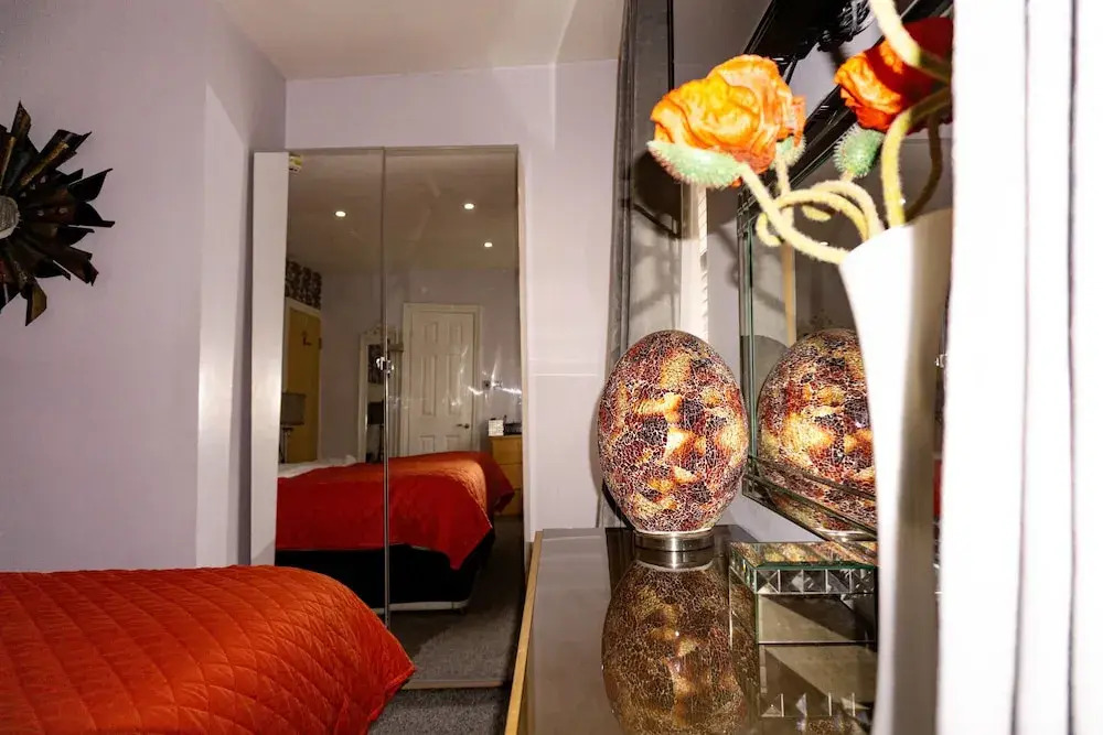 Photo - Kenley Hotel