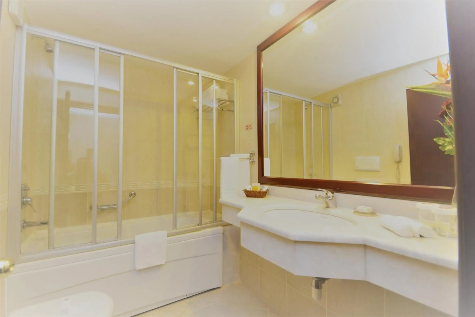 Photo - Karaca Hotel