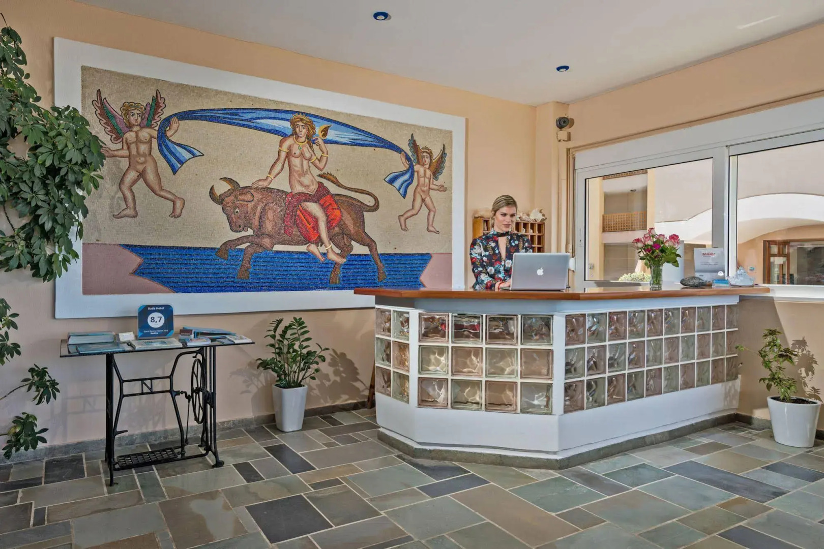 Photo - Batis Aero Beachfront Wellbeing Hotel