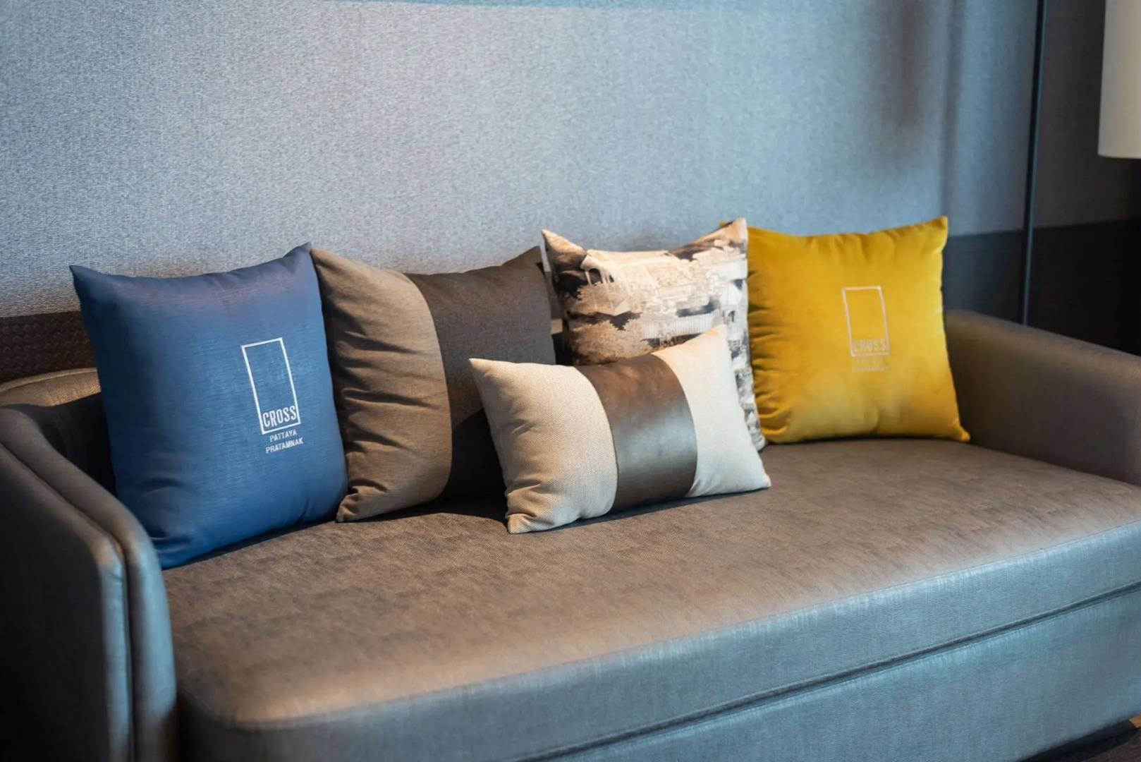 Photo - Cross Pattaya Pratamnak