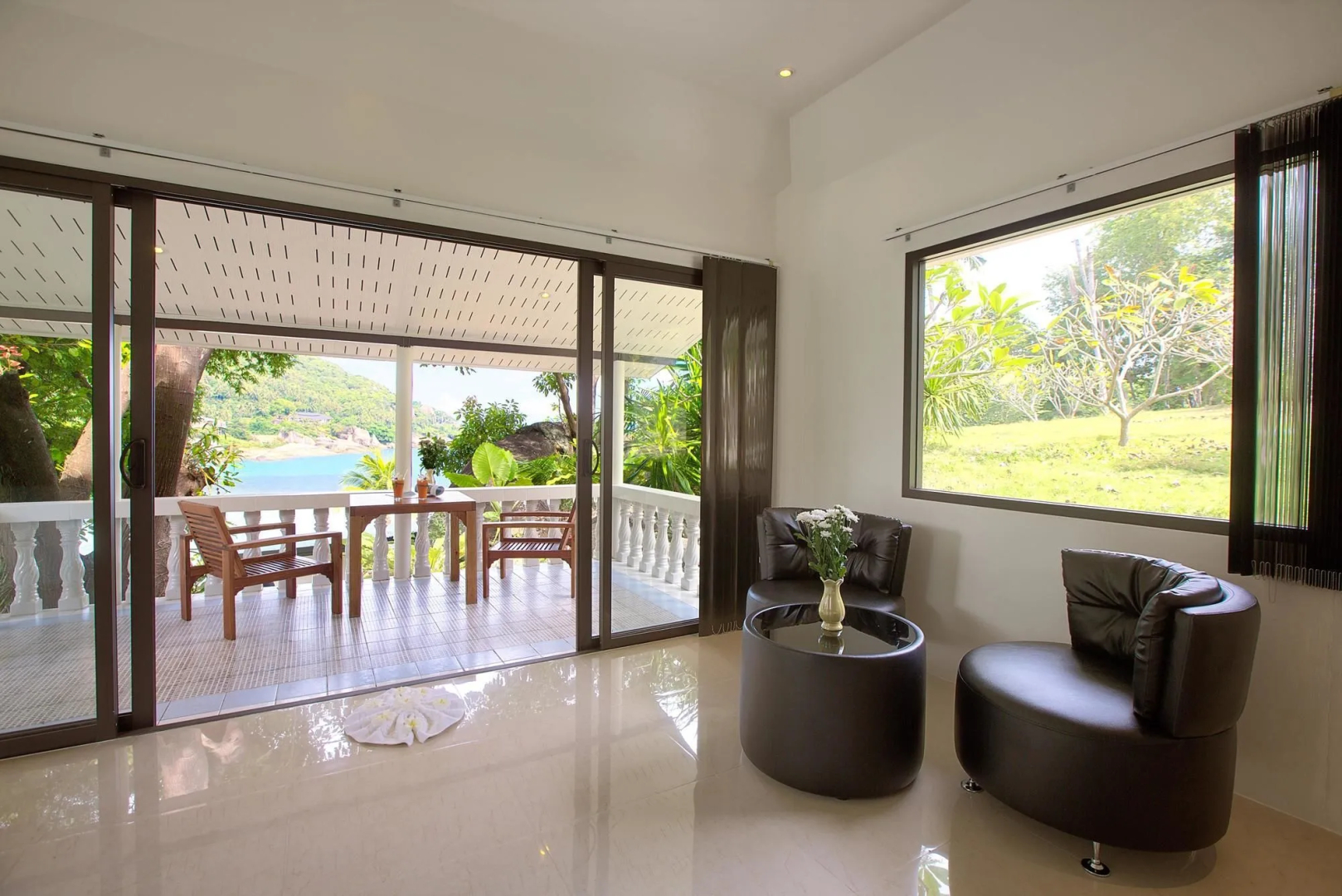 Photo - Crystal Bay Yacht Club Beach Resort