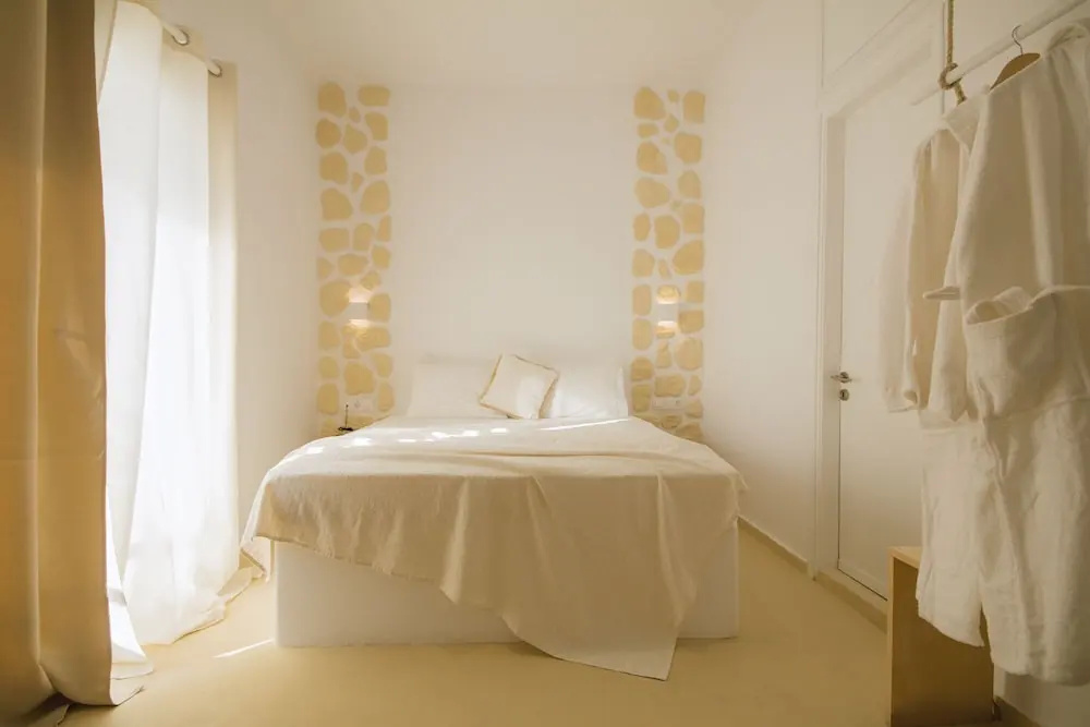 Photo - BOHOTEL Messonghi - Designer's Hotel