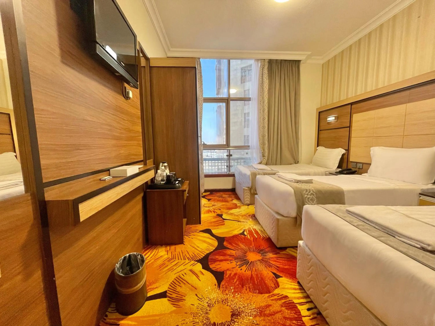 Photo - Al Mukhtara Almasi Hotel