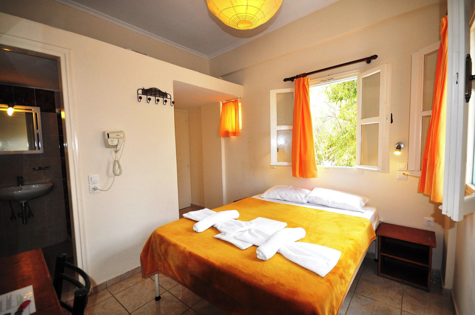 Photo - Santorini Camping/Rooms