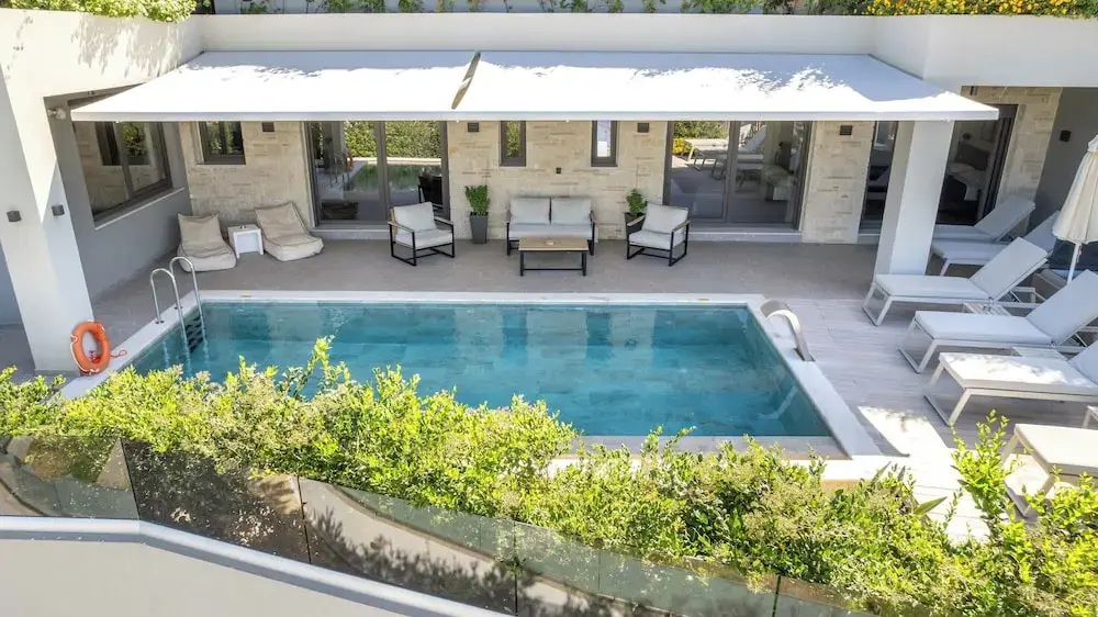 Photo - Seafront villas I "Free" Heated pools & 100m to Sea