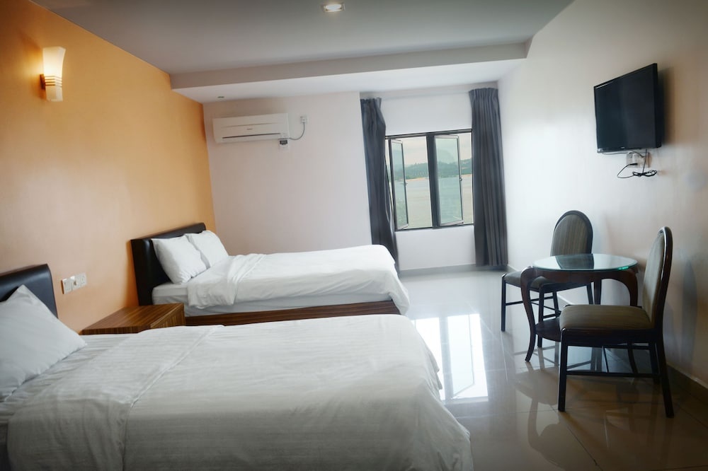 Brezza Hotel Sitiawan