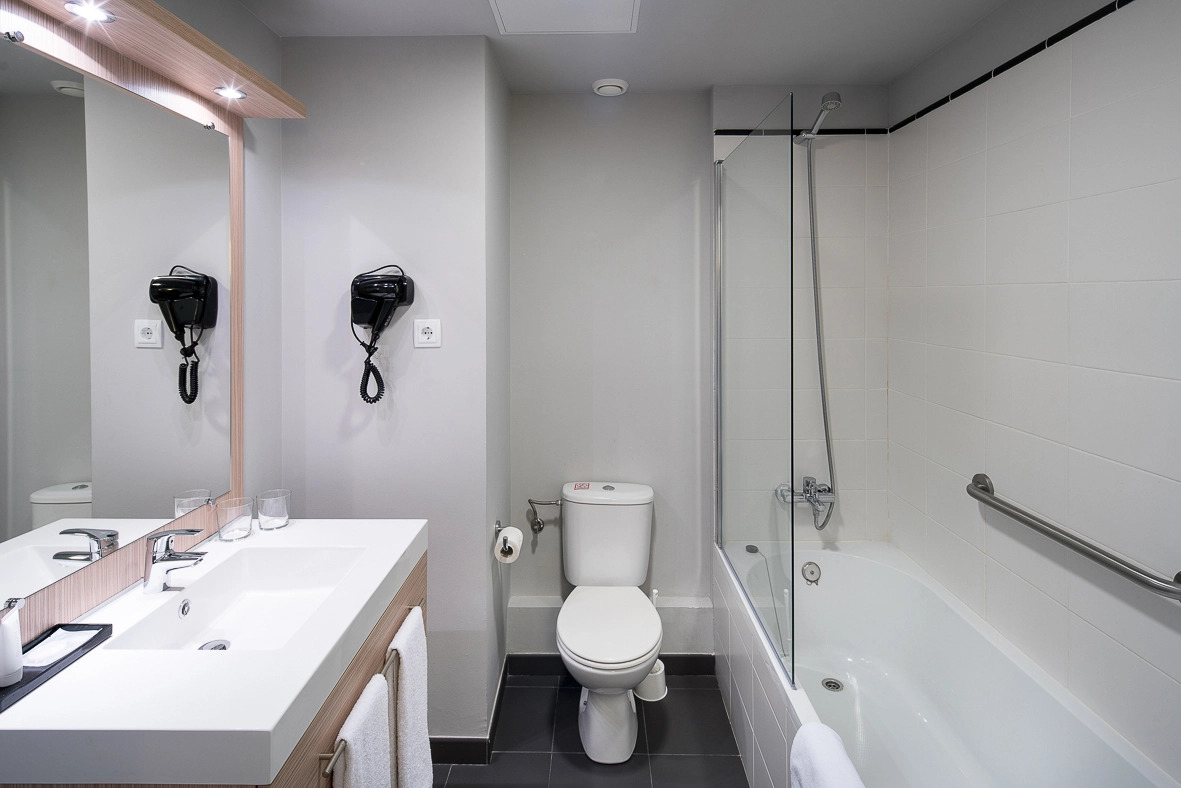 Foto - B&B HOTEL Barcelona Sant Cugat