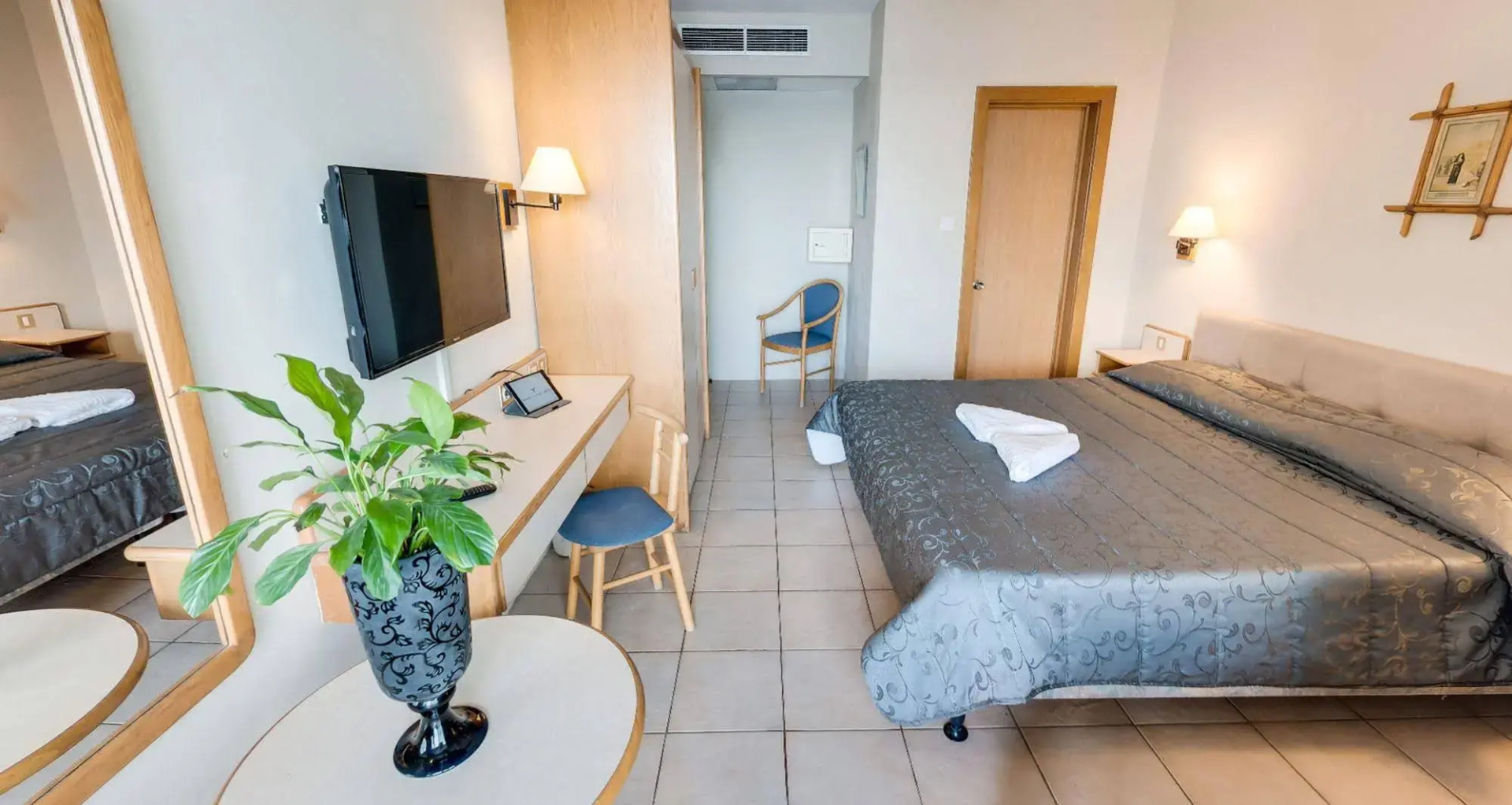 Photo - Sliema Chalet Hotel
