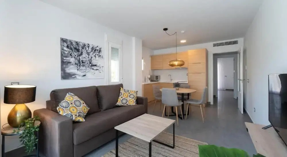 Photo - Sur Suites La Dorada, centricos soleados a pocos metros de la Playa y con Parking Opcional