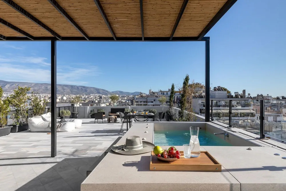 Photo - Thisean Modern Suites By Athens Stay
