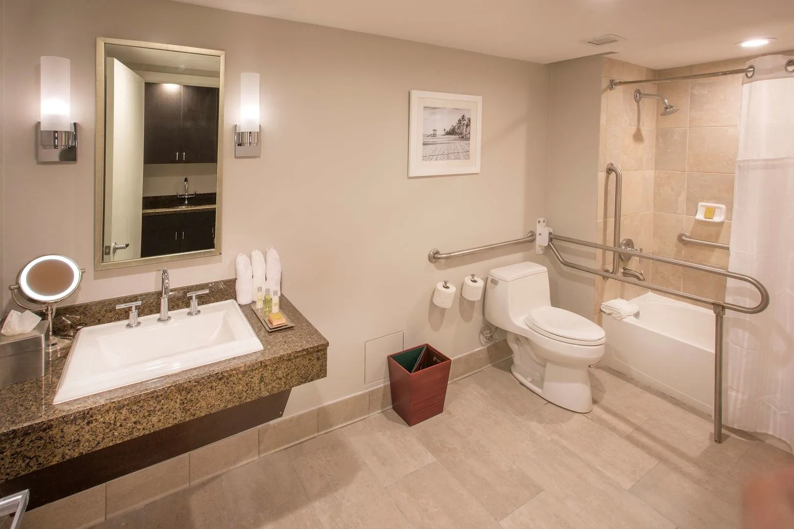 Photo - DoubleTree Resort Hollywood Beach