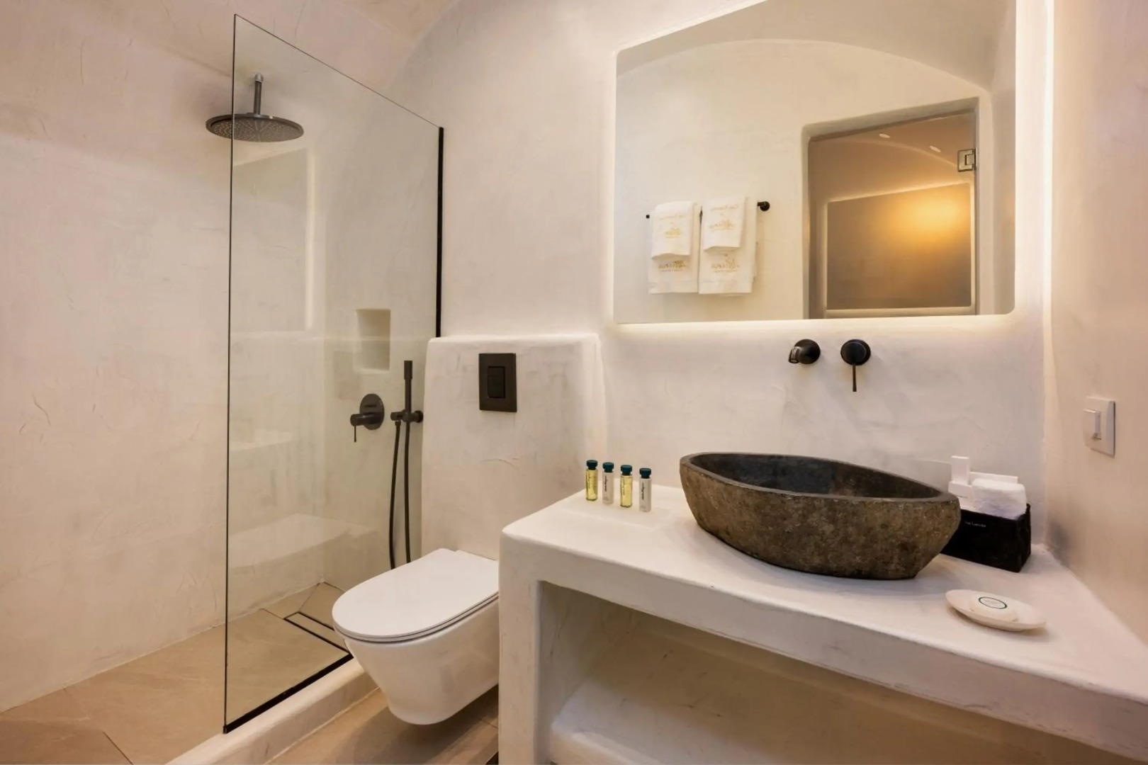 Photo - Athina Luxury Suites