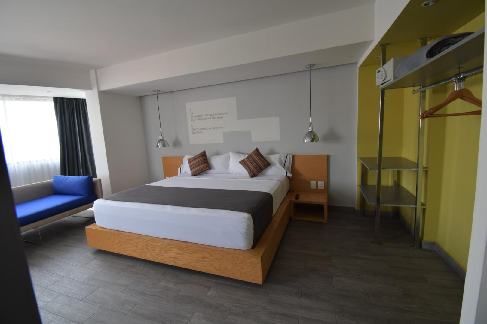 Photo - Perla Central Hotel