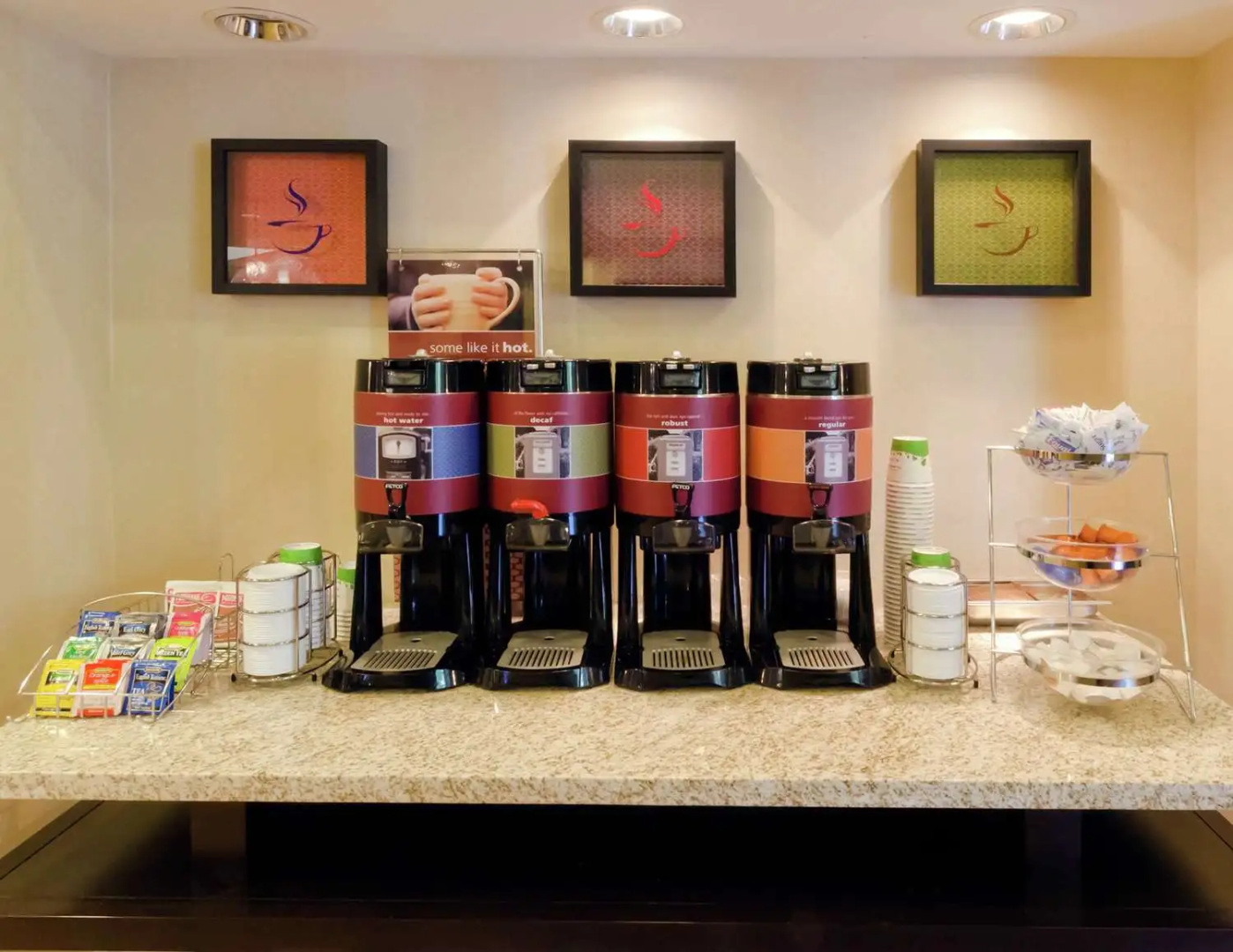 Photo - Hampton Inn & Suites by Hilton Miami-Doral/Dolphin Mall
