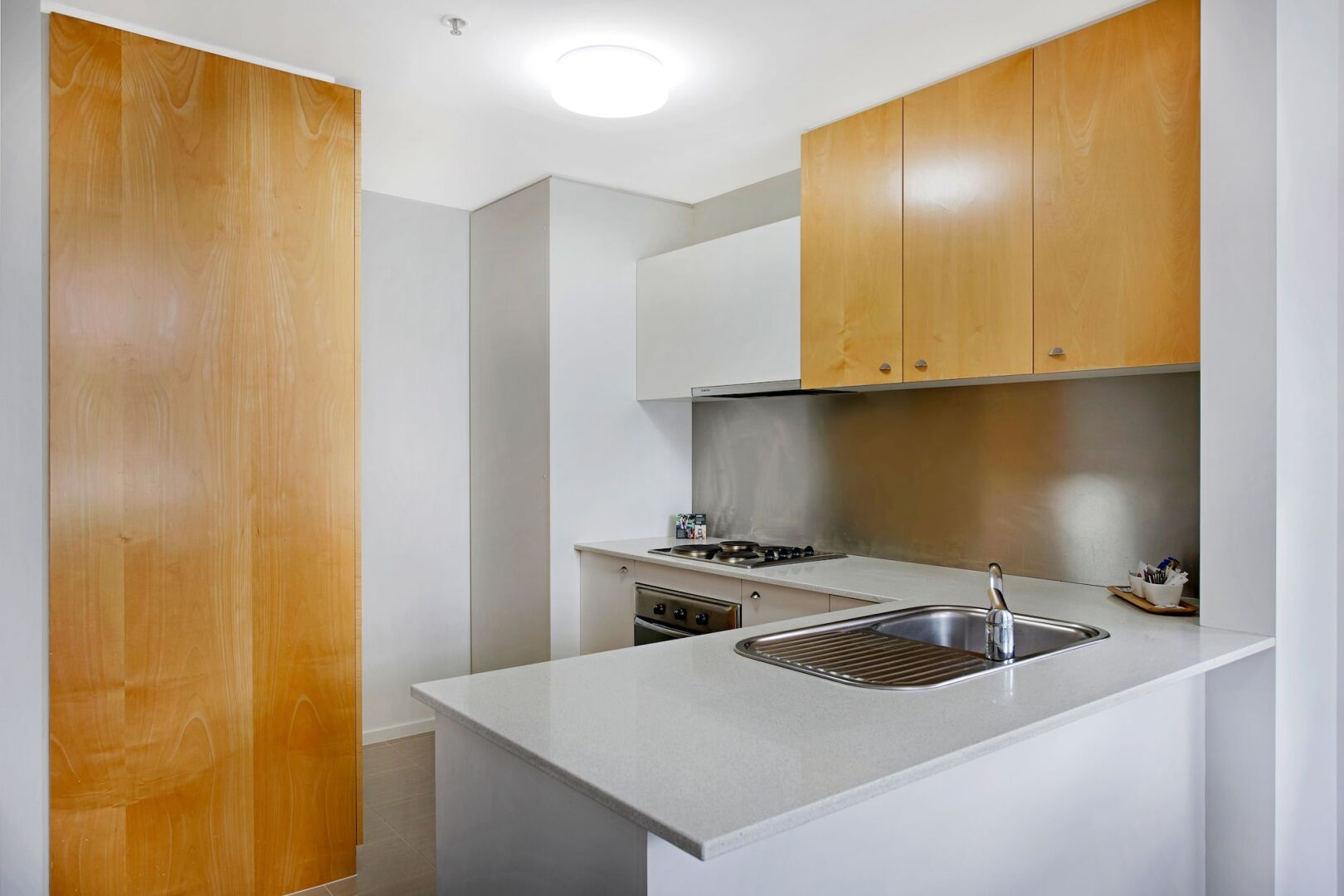 Photo - Melbourne CBD Central Apartment Hotel Official