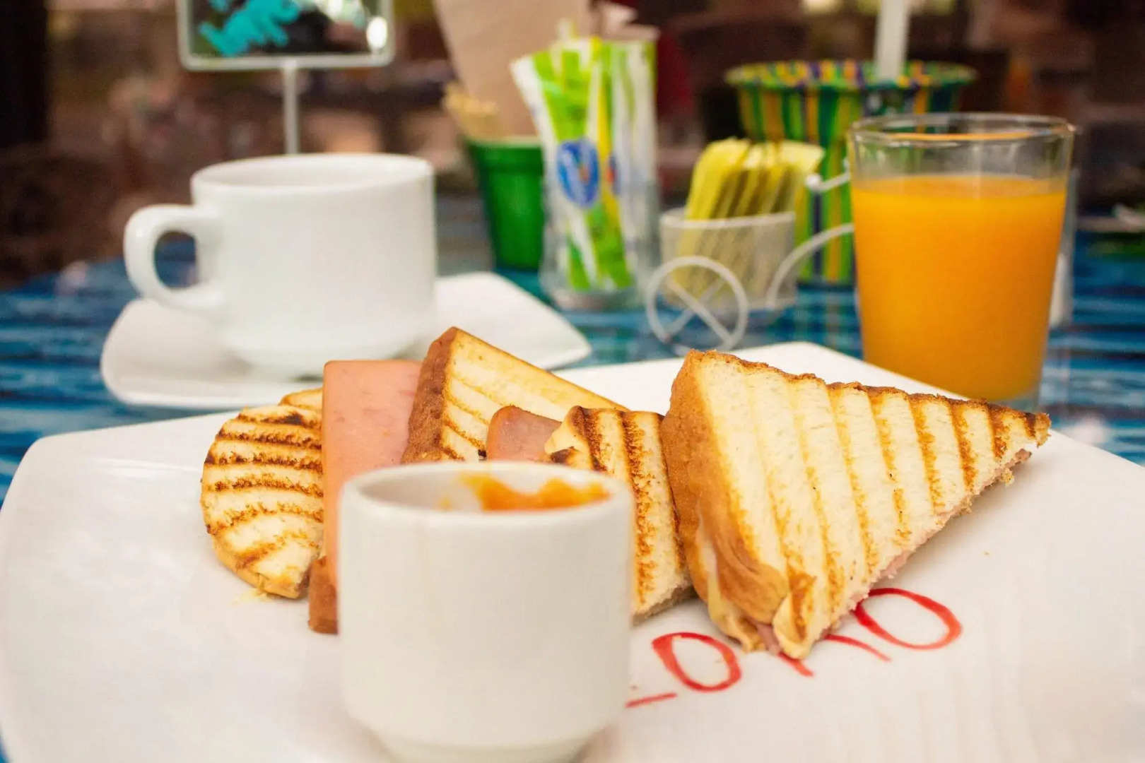 Foto - Hotel Bolivariana Plaza Medellin