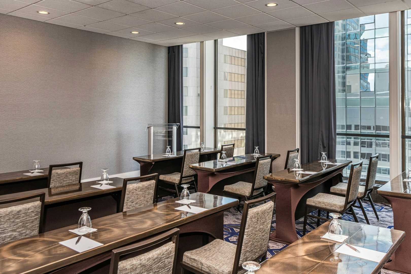 Foto - Sheraton Indianapolis City Centre Hotel