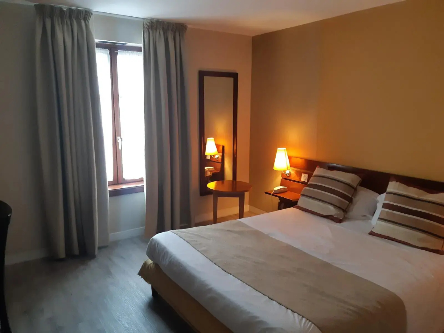 Foto - LOGIS HOTEL - La Petite Rade