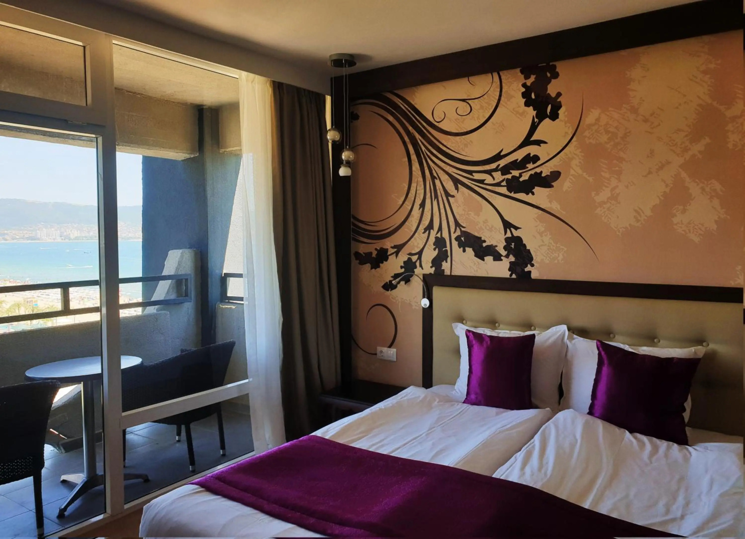 Photo - Europe Hotel & Casino