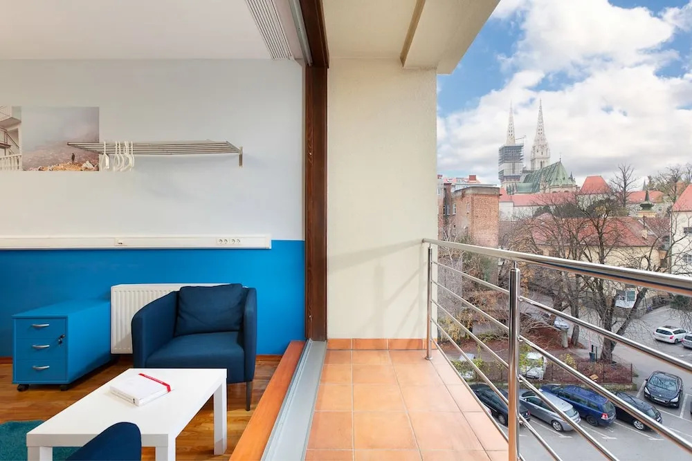 Photo - Hostel Bureau