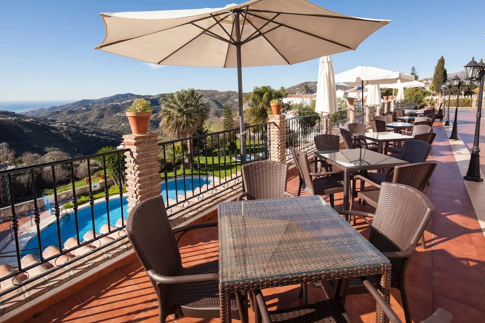 Foto - Hotel y Bungalows Balcón de Competa