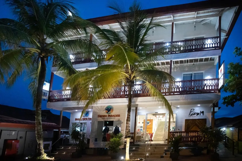 Photo - Divers Paradise Boutique Hotel