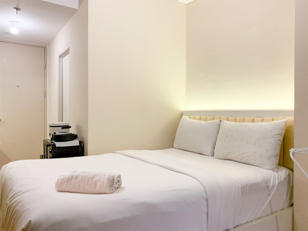 Minimalist And Nice Studio At Tokyo Riverside Pik 2 Apartment