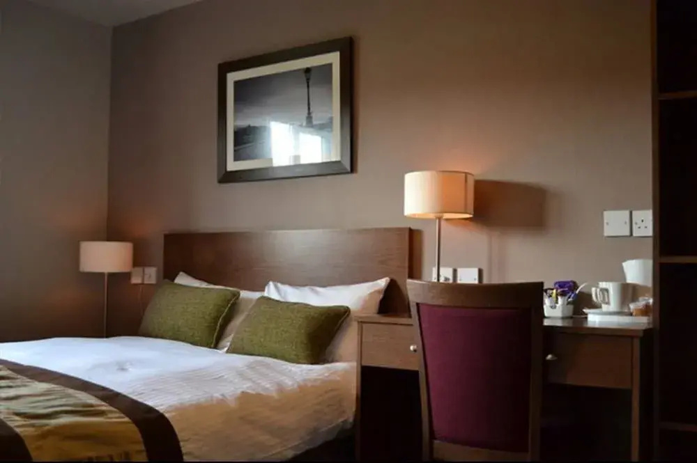 Photo - Wellington Hotel by Greene King Inns