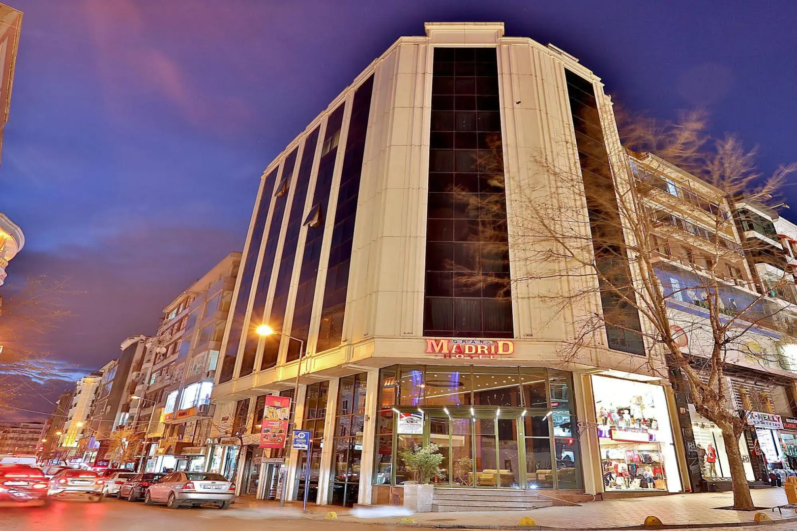 Photo - Grand Madrid Hotel