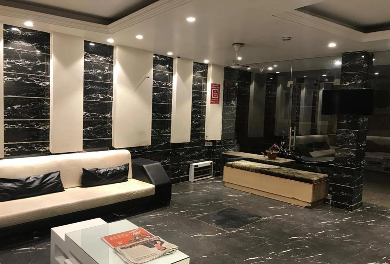 Foto - Hotel Crystal Deluxe at New Delhi Railway Station