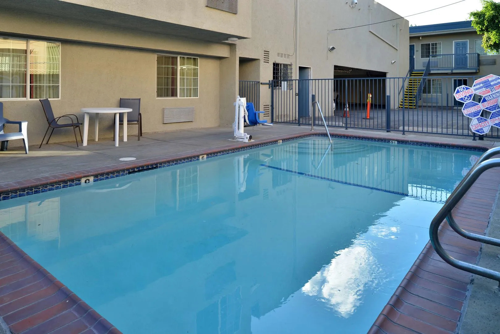 Photo - Americas Best Value Inn Hollywood Los Angeles