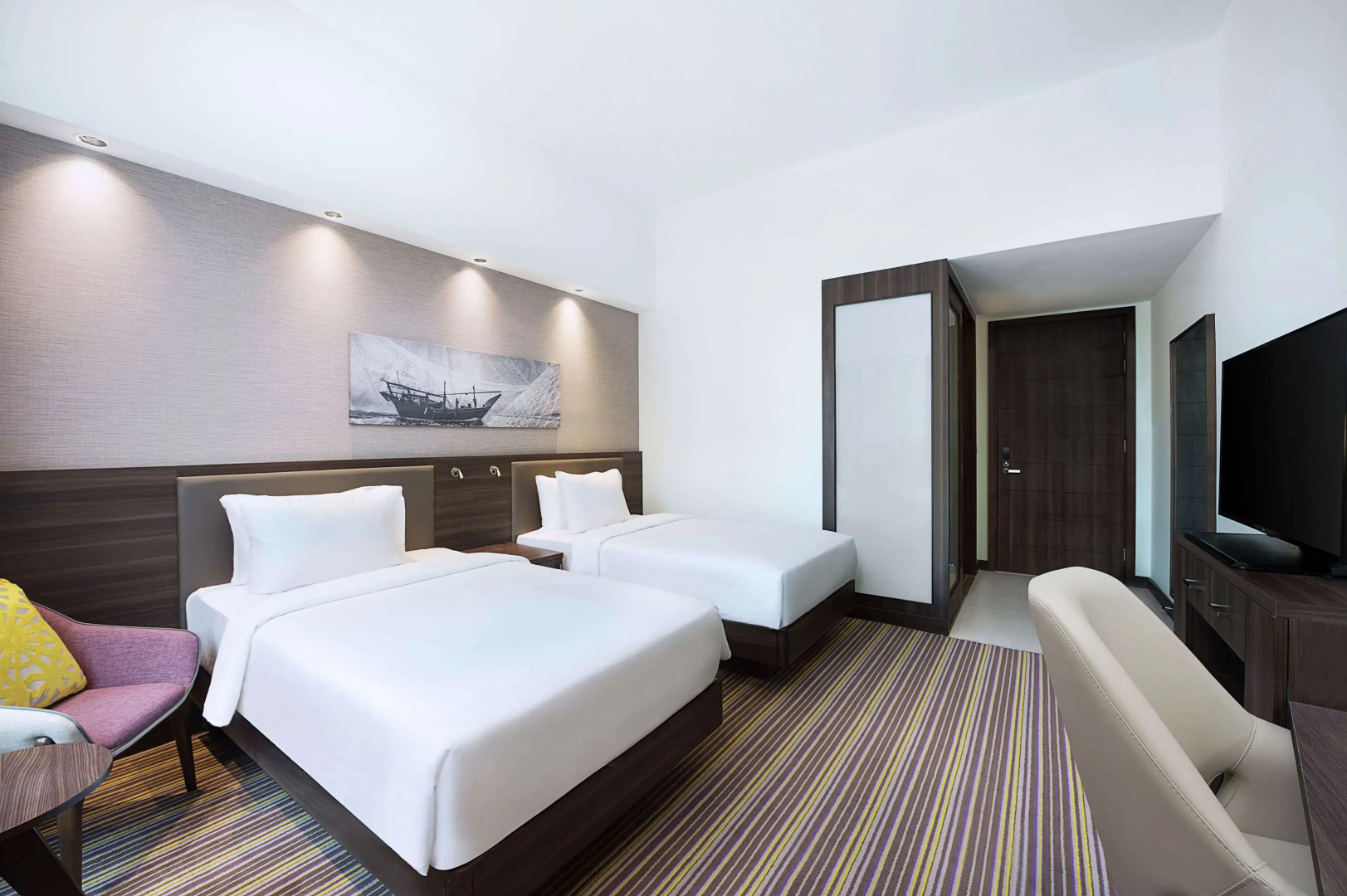 Photo - Hampton By Hilton Dubai Airport