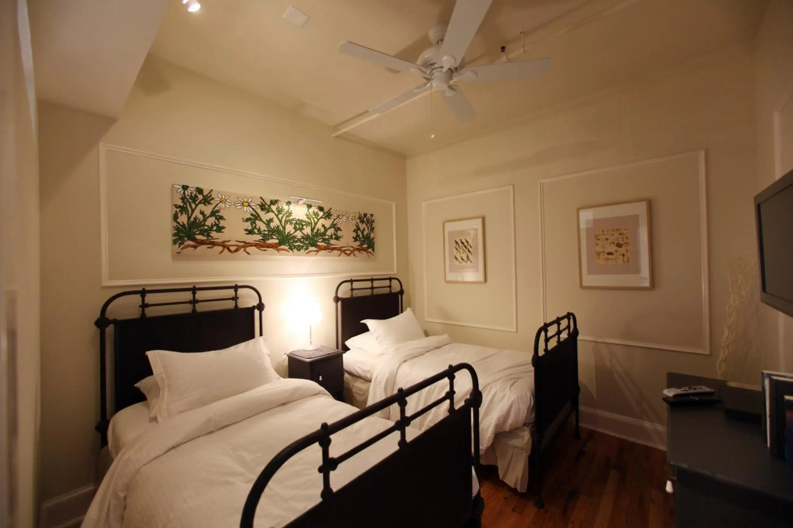 Photo - The Box House Hotel