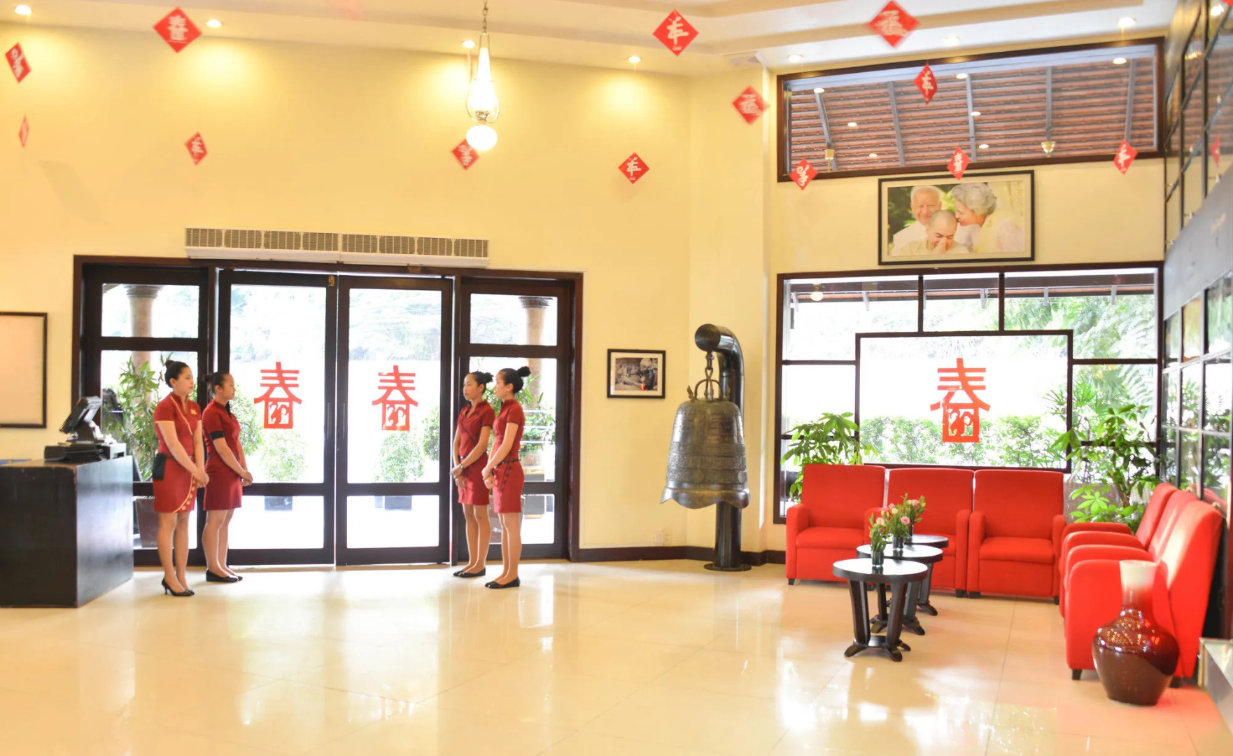 Photo - Almond Hotel Sothearos