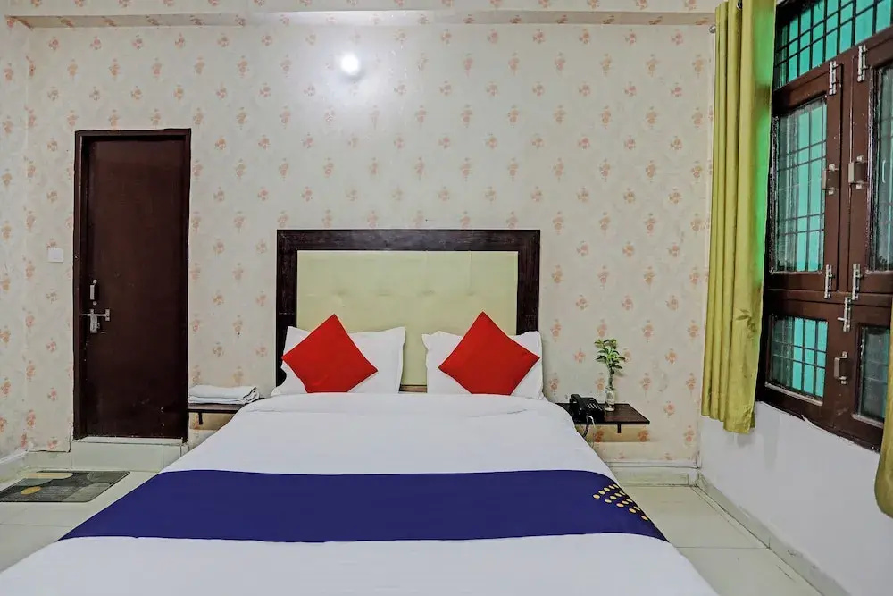Photo - Shree Hotel