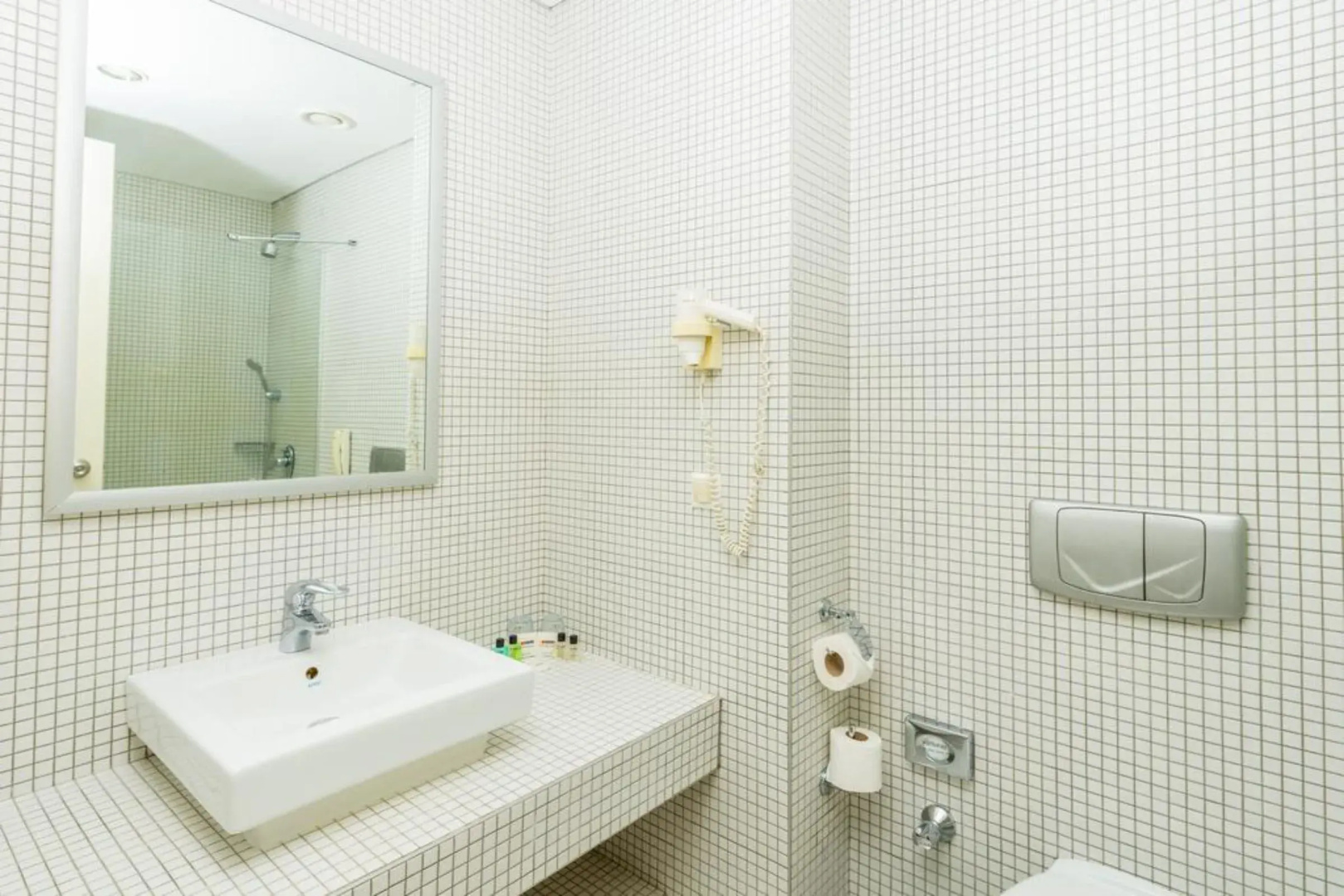 Photo - Crystal Centro Pearl Collection