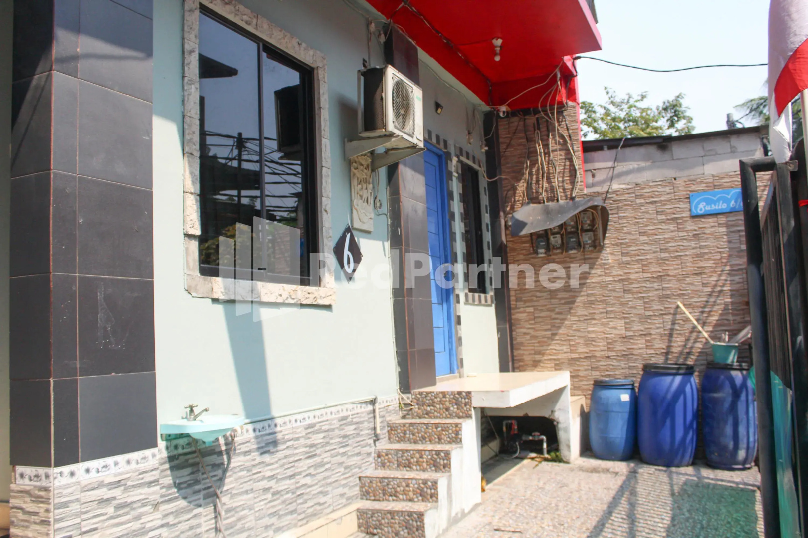 Photo - Snow White Residence near Grogol Mitra RedDoorz