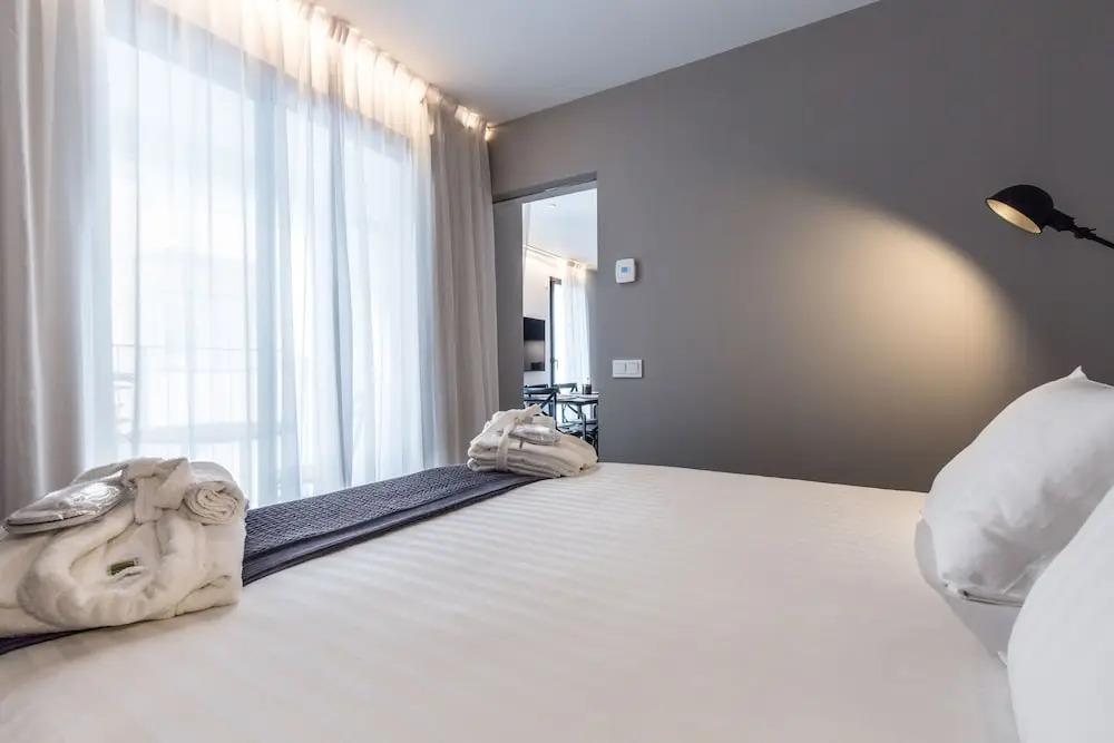 Photo - Terreno Suites