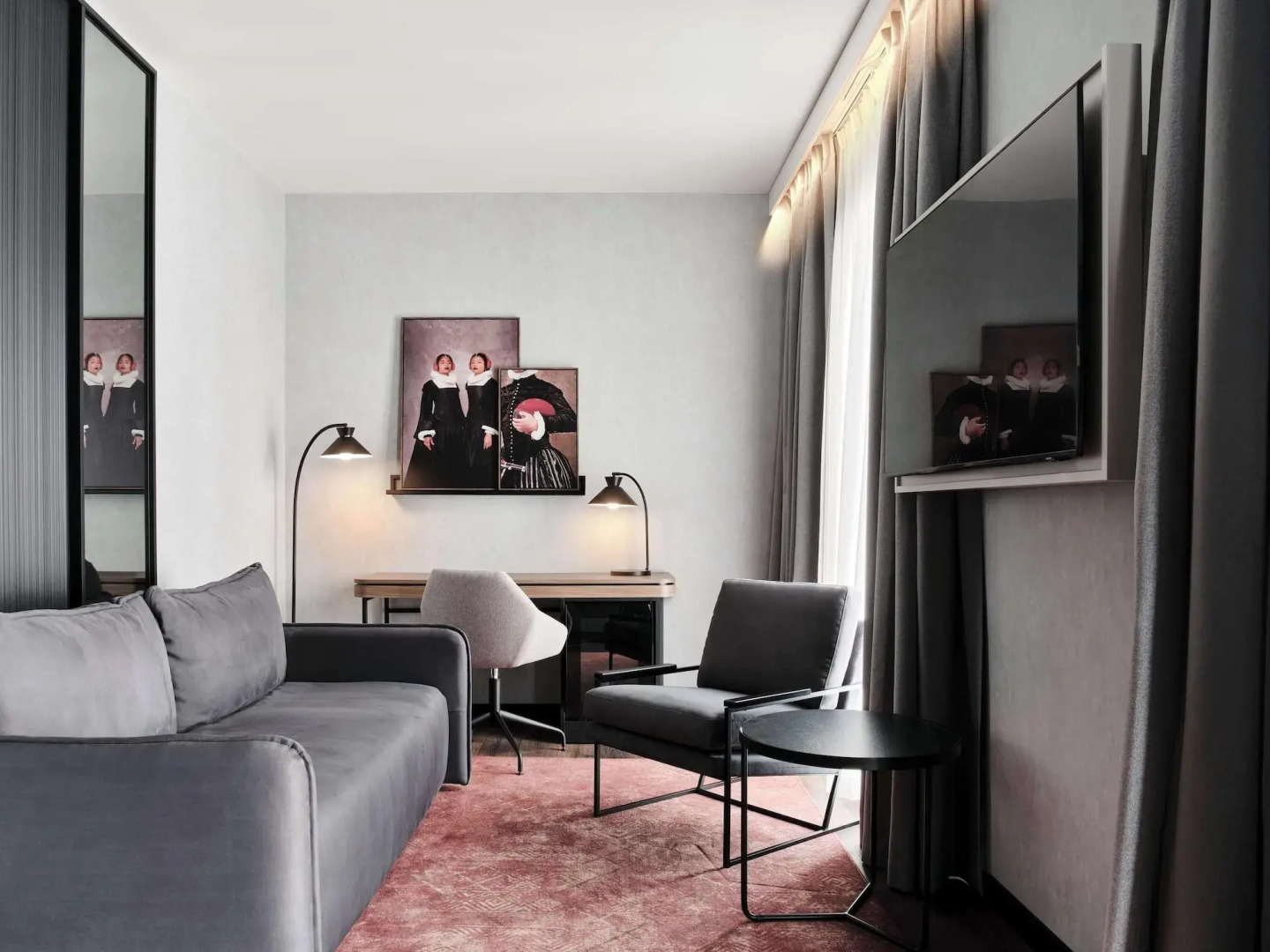 Foto - Radisson RED Hotel & Radisson RED Apartments, Kraków