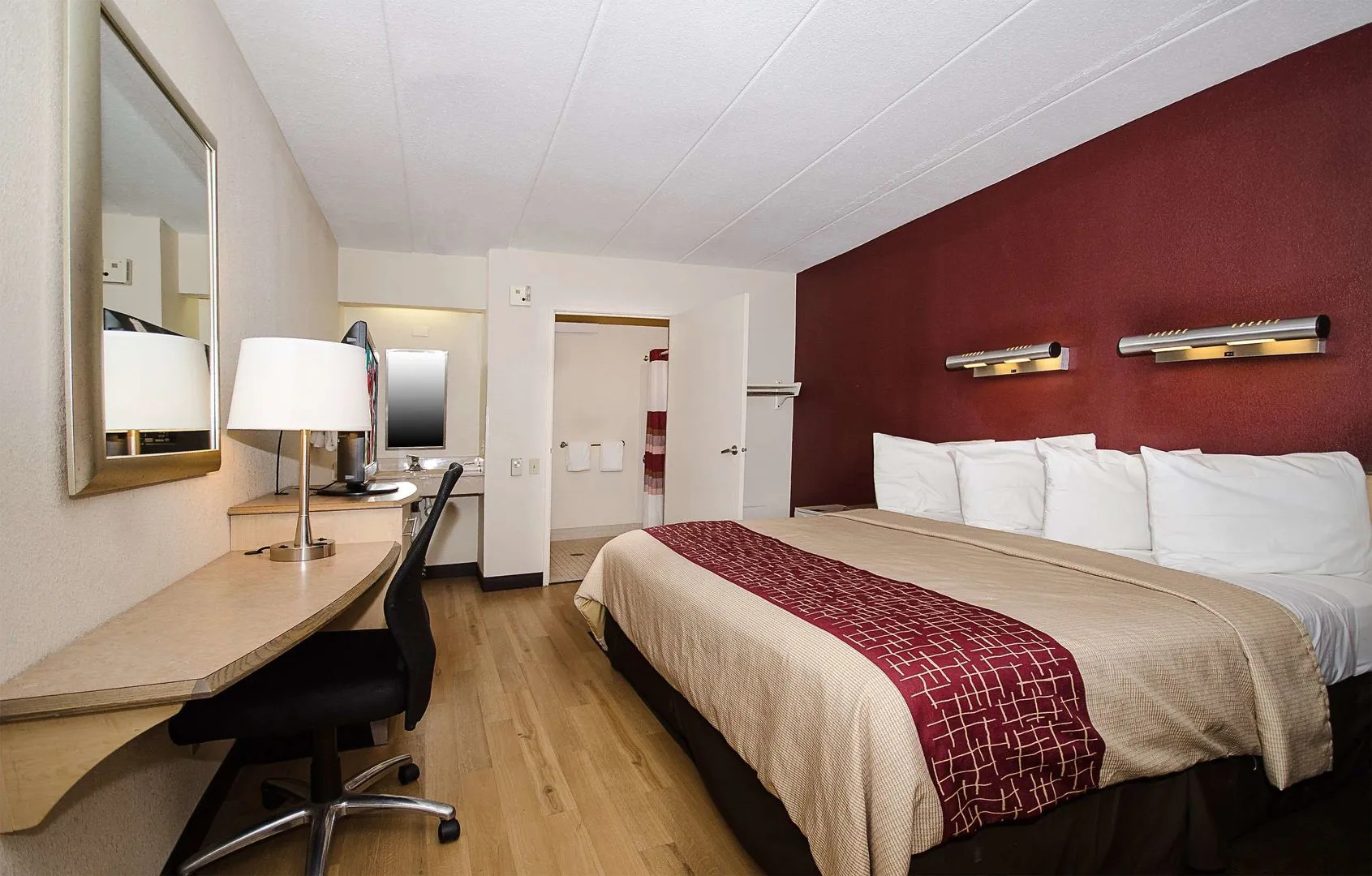 Photo - Red Roof Inn Philadelphia - Oxford Valley