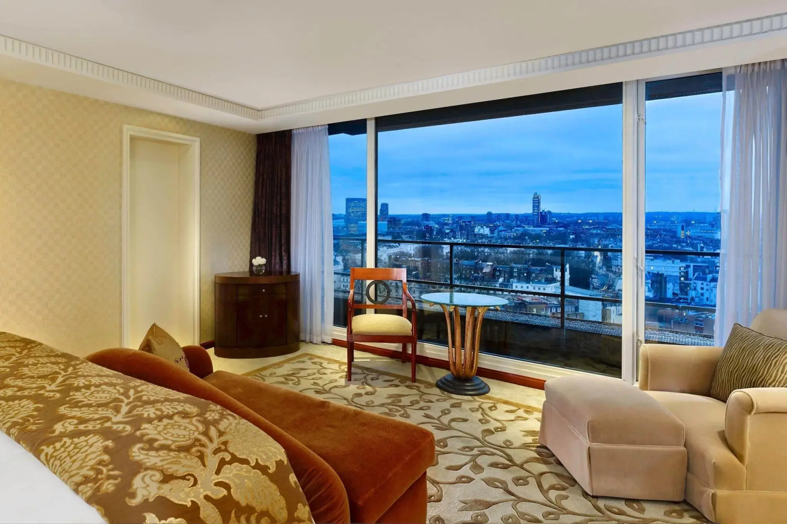 Photo - The Park Tower Knightsbridge, a Luxury Collection Hotel, London