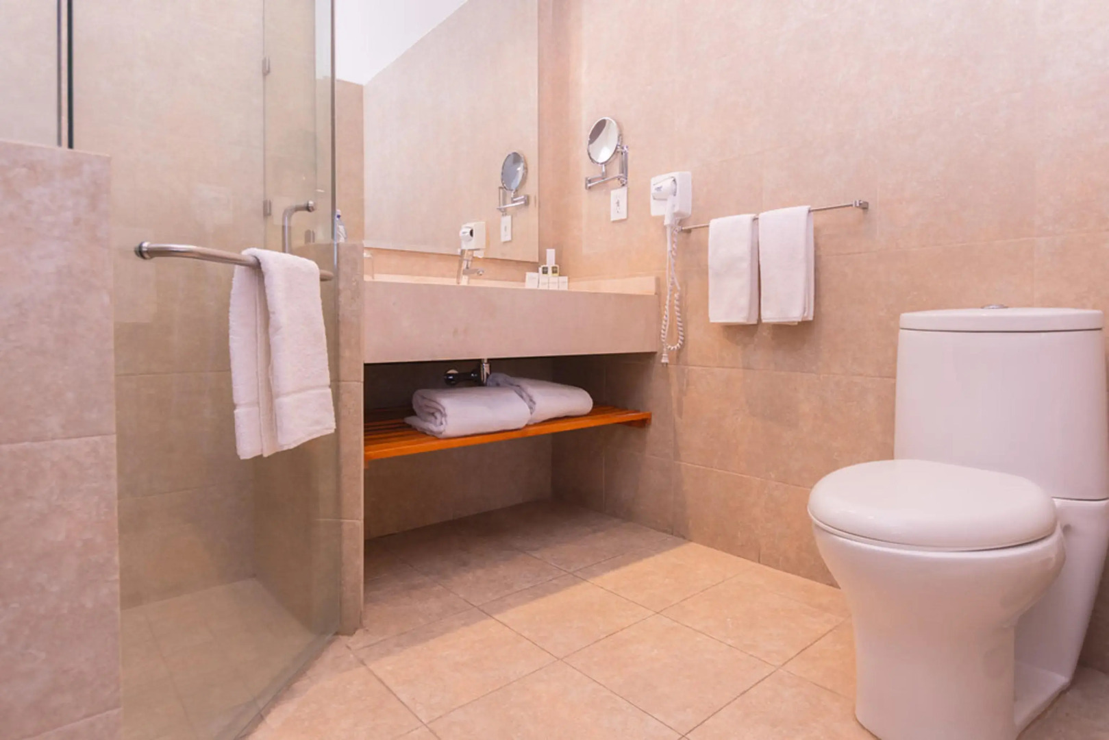 Foto - Hotel Crown Victoria